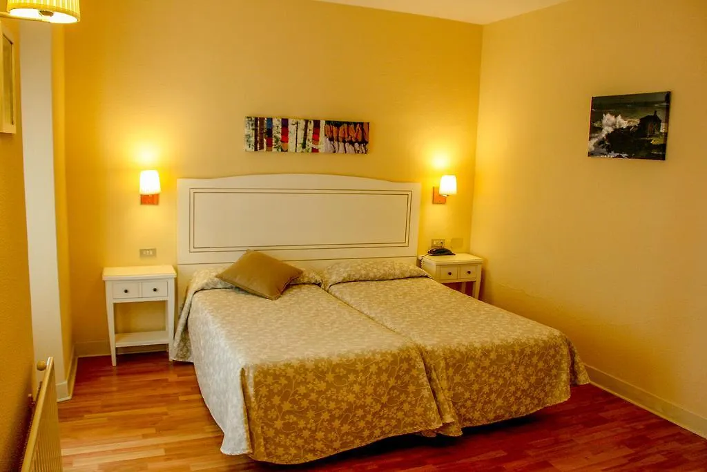 Eco Hotel Mundaka 0*,  Spain
