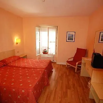 Eco Hotel Mundaka 0*,